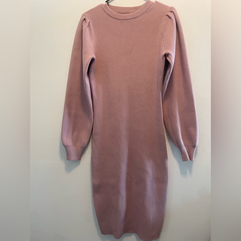 Elegant Pink Knit Dress